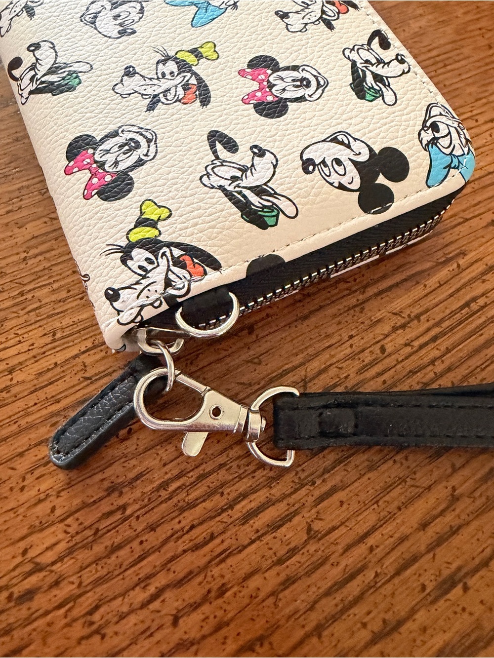 Mickey & Co Character Pattern Wristlet Clutch - Picture 6 of 6
